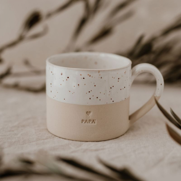 Tasse "Papa" aus Steingut